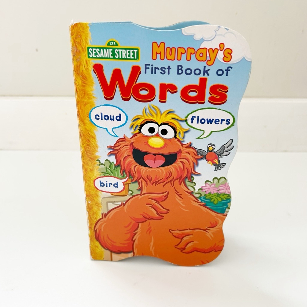 2016 Sesame Street Murray's First Book of Words Board Book Pre-school